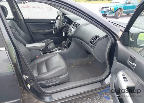 2006 Honda Accord Sdn Ex-L V6 z USA, uszkodzony, nr VIN 1HGCM66546A064571